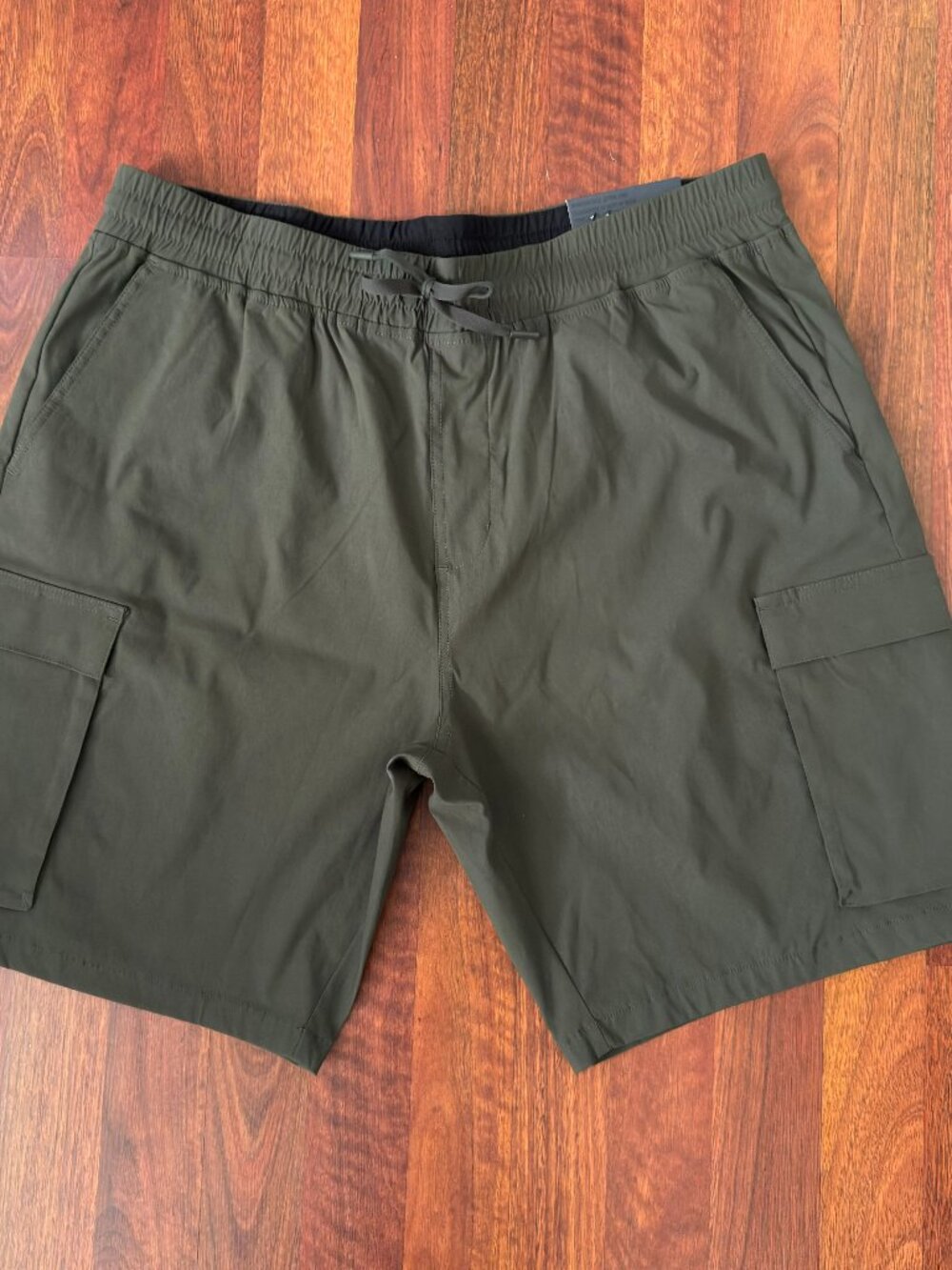 Kenneth Cole Active Tech Cargo Shorts Mens XL Forest Night Performance NWT